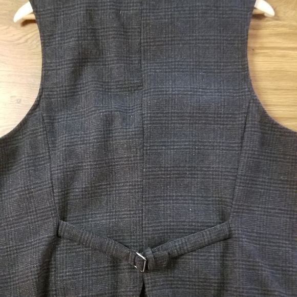 Vest Bundle - Picture 3 of 7